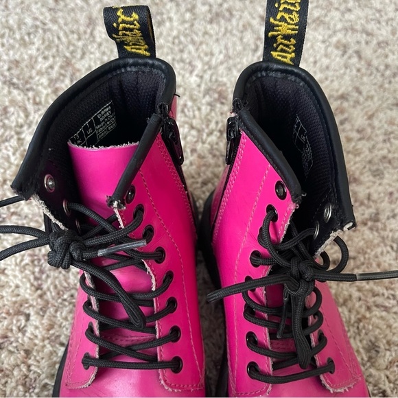Doc Martens Delaney Pink Patent Leather Boots US 1 ( Little Girl) EU32 - Picture 7 of 9